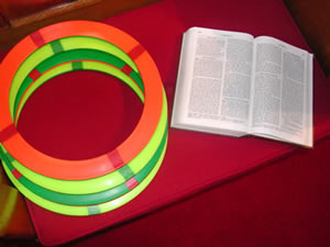 A simple ring juggling routine and the Bible Verse to go with it!